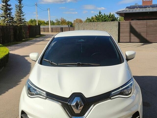 Белый Рено Зое, объемом двигателя 0 л и пробегом 60 тыс. км за 13600 $, фото 1 на Automoto.ua
