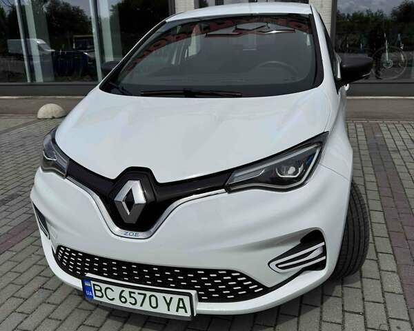 Белый Рено Зое, объемом двигателя 0 л и пробегом 105 тыс. км за 11700 $, фото 1 на Automoto.ua