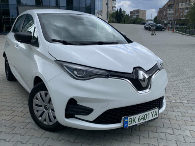 Белый Рено Зое, объемом двигателя 0 л и пробегом 74 тыс. км за 12599 $, фото 1 на Automoto.ua