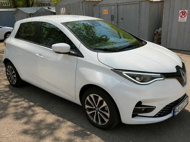 Белый Рено Зое, объемом двигателя 0 л и пробегом 121 тыс. км за 12700 $, фото 1 на Automoto.ua