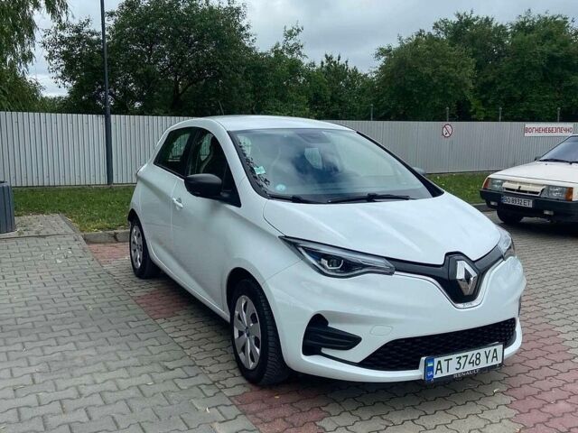 Белый Рено Зое, объемом двигателя 0 л и пробегом 47 тыс. км за 12400 $, фото 1 на Automoto.ua