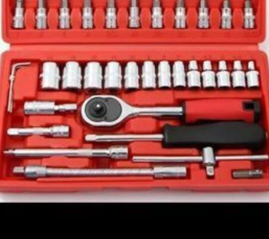 Білий Рено Зое, об'ємом двигуна 0 л та пробігом 153 тис. км за 500 $, фото 1 на Automoto.ua