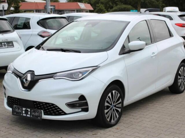 Белый Рено Зое, объемом двигателя 0 л и пробегом 34 тыс. км за 6000 $, фото 1 на Automoto.ua