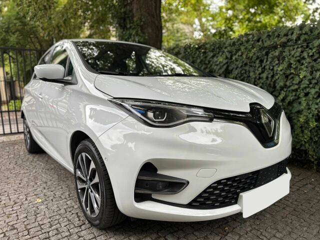 Белый Рено Зое, объемом двигателя 0 л и пробегом 46 тыс. км за 8300 $, фото 1 на Automoto.ua