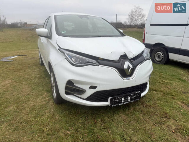 Белый Рено Зое, объемом двигателя 0 л и пробегом 33 тыс. км за 6950 $, фото 1 на Automoto.ua