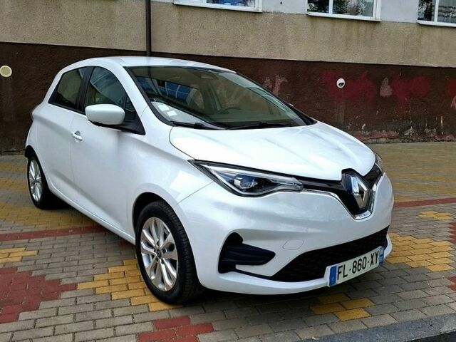 Белый Рено Зое, объемом двигателя 0 л и пробегом 132 тыс. км за 10800 $, фото 1 на Automoto.ua