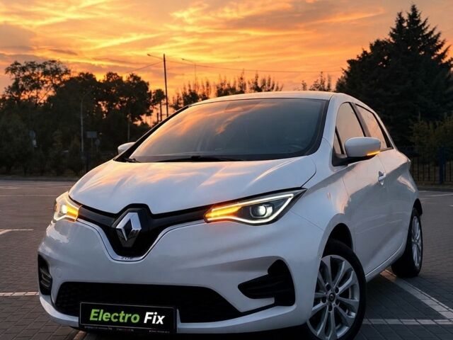 Білий Рено Зое, об'ємом двигуна 0 л та пробігом 42 тис. км за 12700 $, фото 1 на Automoto.ua