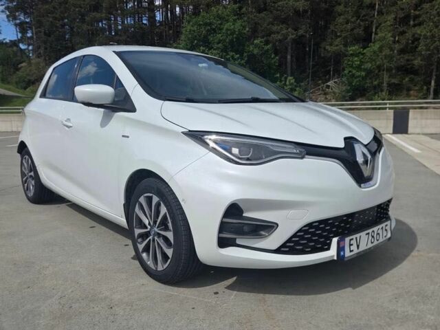 Білий Рено Зое, об'ємом двигуна 0 л та пробігом 80 тис. км за 11707 $, фото 1 на Automoto.ua