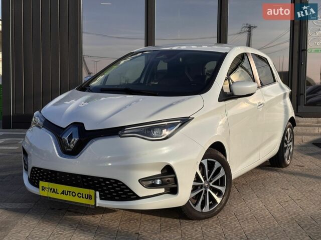 Белый Рено Зое, объемом двигателя 0 л и пробегом 25 тыс. км за 14790 $, фото 1 на Automoto.ua
