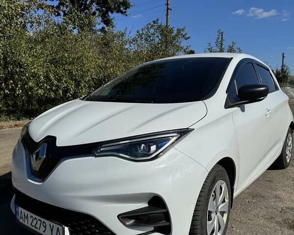 Білий Рено Зое, об'ємом двигуна 0 л та пробігом 41 тис. км за 13200 $, фото 1 на Automoto.ua
