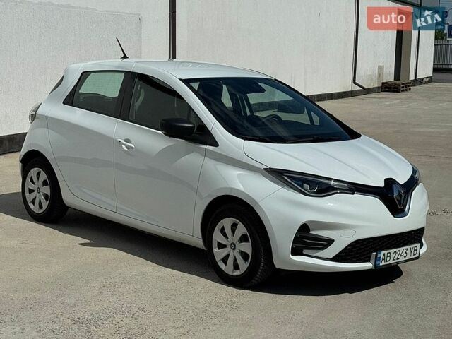 Белый Рено Зое, объемом двигателя 0 л и пробегом 85 тыс. км за 11899 $, фото 1 на Automoto.ua