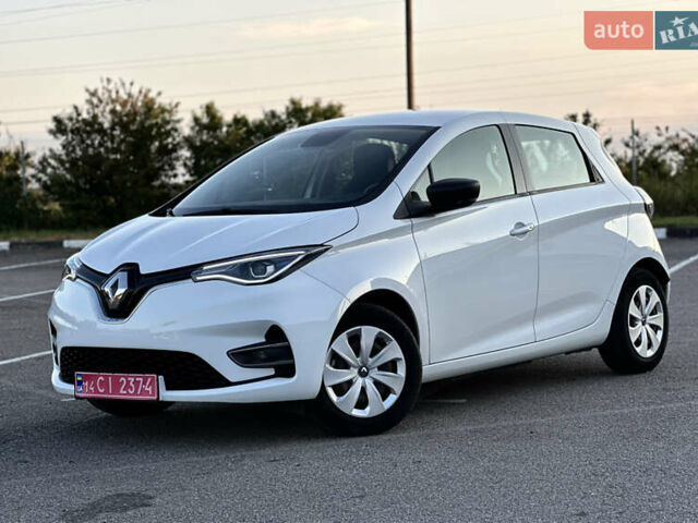 Белый Рено Зое, объемом двигателя 0 л и пробегом 24 тыс. км за 11950 $, фото 1 на Automoto.ua