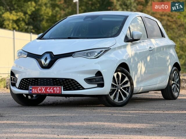 Белый Рено Зое, объемом двигателя 0 л и пробегом 136 тыс. км за 12999 $, фото 1 на Automoto.ua