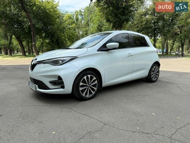 Белый Рено Зое, объемом двигателя 0 л и пробегом 124 тыс. км за 13900 $, фото 1 на Automoto.ua
