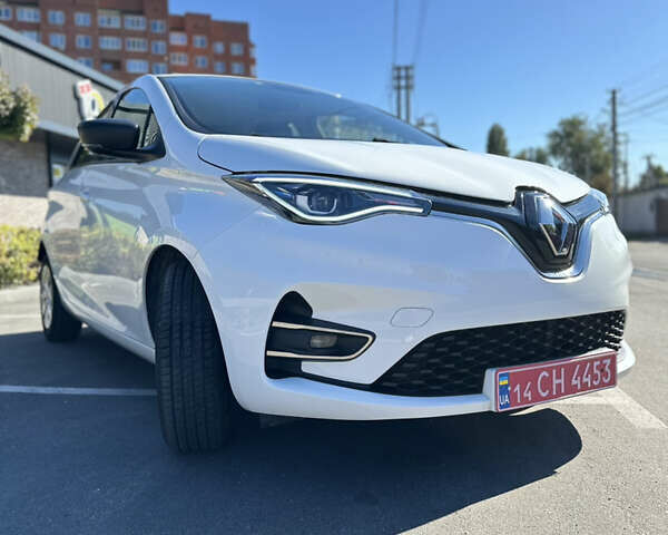 Белый Рено Зое, объемом двигателя 0 л и пробегом 7 тыс. км за 12999 $, фото 1 на Automoto.ua