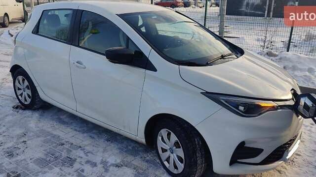 Білий Рено Зое, об'ємом двигуна 0 л та пробігом 98 тис. км за 10600 $, фото 1 на Automoto.ua