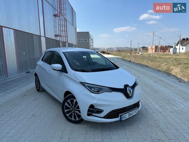 Белый Рено Зое, объемом двигателя 0 л и пробегом 119 тыс. км за 11999 $, фото 1 на Automoto.ua