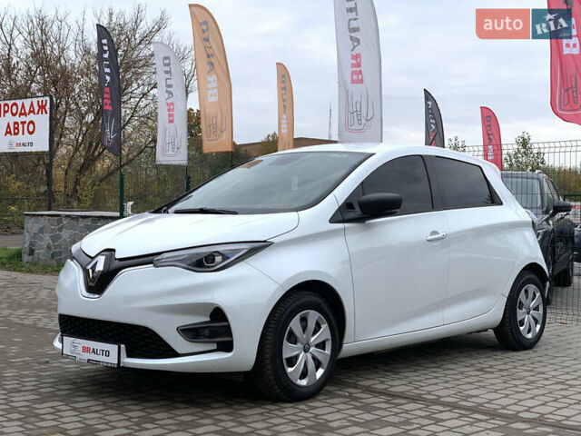 Белый Рено Зое, объемом двигателя 0 л и пробегом 25 тыс. км за 12499 $, фото 1 на Automoto.ua