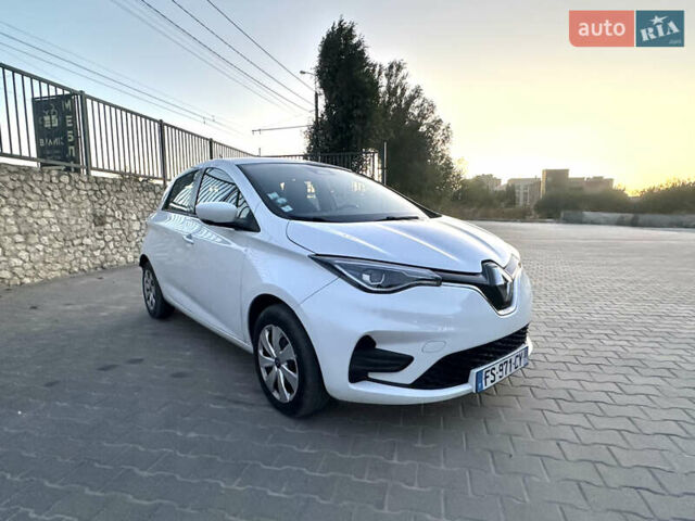 Білий Рено Зое, об'ємом двигуна 0 л та пробігом 124 тис. км за 11300 $, фото 1 на Automoto.ua