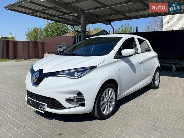 Белый Рено Зое, объемом двигателя 0 л и пробегом 114 тыс. км за 11200 $, фото 1 на Automoto.ua
