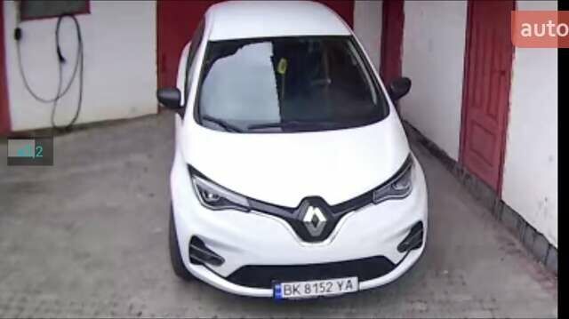 Білий Рено Зое, об'ємом двигуна 0 л та пробігом 108 тис. км за 11499 $, фото 1 на Automoto.ua
