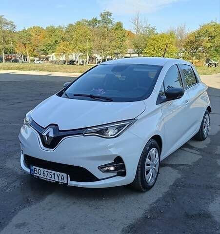 Білий Рено Зое, об'ємом двигуна 0 л та пробігом 117 тис. км за 12400 $, фото 1 на Automoto.ua