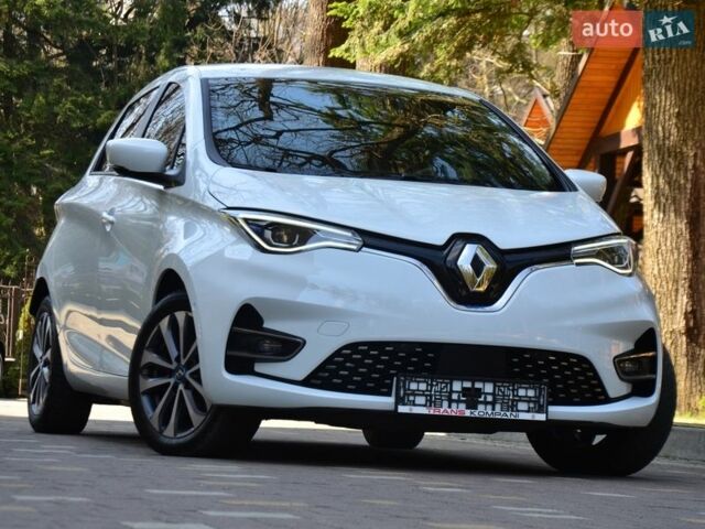 Белый Рено Зое, объемом двигателя 0 л и пробегом 82 тыс. км за 12850 $, фото 1 на Automoto.ua