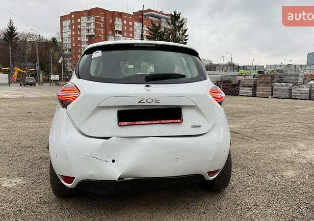 Белый Рено Зое, объемом двигателя 0 л и пробегом 85 тыс. км за 9989 $, фото 1 на Automoto.ua