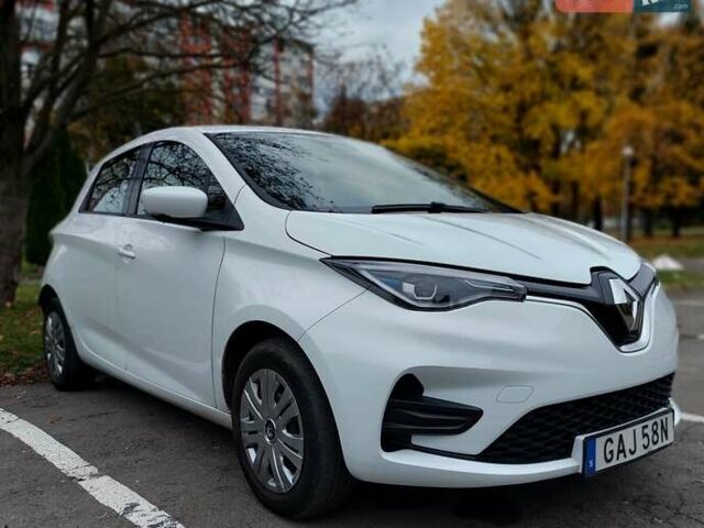 Белый Рено Зое, объемом двигателя 0 л и пробегом 73 тыс. км за 11100 $, фото 1 на Automoto.ua