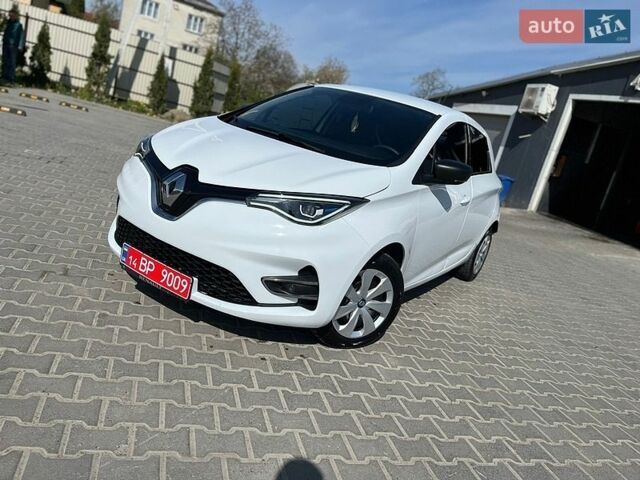 Белый Рено Зое, объемом двигателя 0 л и пробегом 87 тыс. км за 11950 $, фото 1 на Automoto.ua
