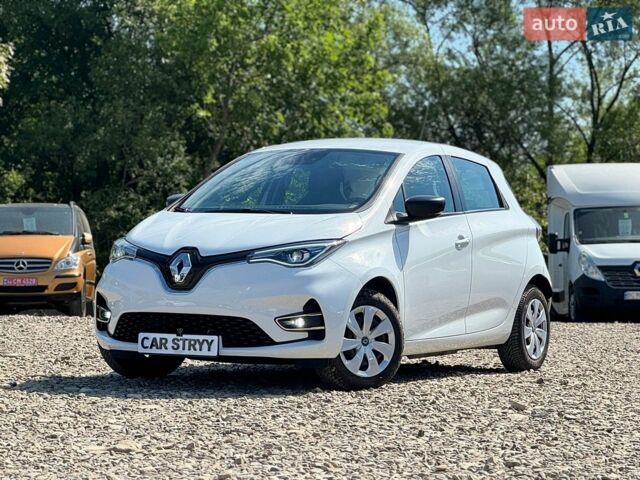 Белый Рено Зое, объемом двигателя 0 л и пробегом 31 тыс. км за 11700 $, фото 1 на Automoto.ua