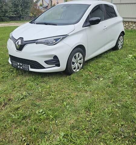 Белый Рено Зое, объемом двигателя 0 л и пробегом 51 тыс. км за 13300 $, фото 1 на Automoto.ua