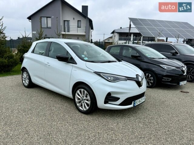 Белый Рено Зое, объемом двигателя 0 л и пробегом 47 тыс. км за 12899 $, фото 1 на Automoto.ua