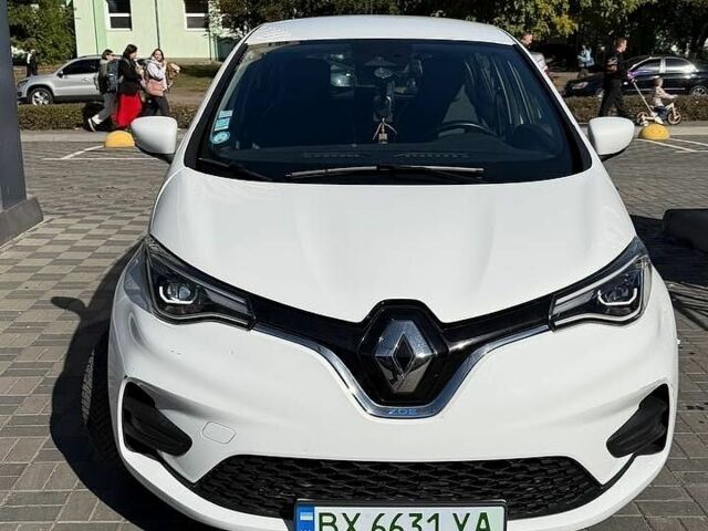 Білий Рено Зое, об'ємом двигуна 0 л та пробігом 44 тис. км за 14200 $, фото 1 на Automoto.ua