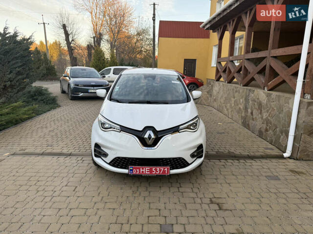 Белый Рено Зое, объемом двигателя 0 л и пробегом 7 тыс. км за 13250 $, фото 1 на Automoto.ua