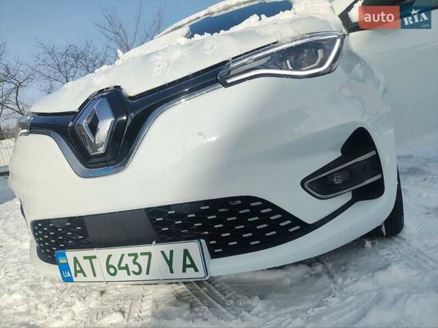 Білий Рено Зое, об'ємом двигуна 0 л та пробігом 56 тис. км за 12550 $, фото 1 на Automoto.ua