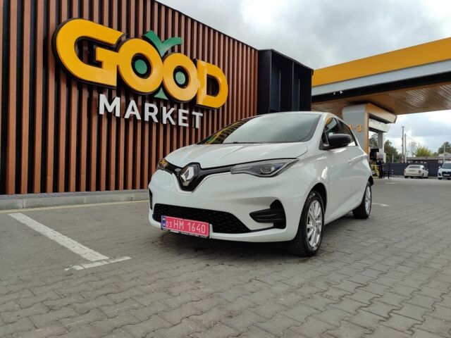 Белый Рено Зое, объемом двигателя 0 л и пробегом 38 тыс. км за 11750 $, фото 1 на Automoto.ua