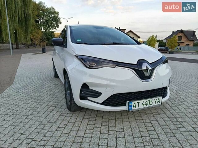 Белый Рено Зое, объемом двигателя 0 л и пробегом 277 тыс. км за 11700 $, фото 1 на Automoto.ua
