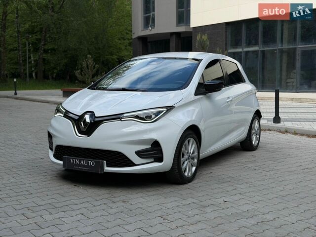 Белый Рено Зое, объемом двигателя 0 л и пробегом 54 тыс. км за 13999 $, фото 1 на Automoto.ua