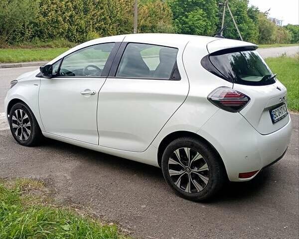 Білий Рено Зое, об'ємом двигуна 0 л та пробігом 31 тис. км за 13400 $, фото 1 на Automoto.ua