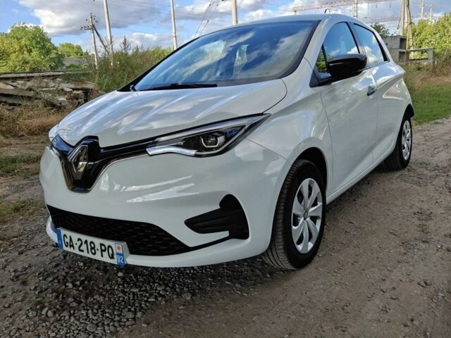Белый Рено Зое, объемом двигателя 0 л и пробегом 123 тыс. км за 12899 $, фото 1 на Automoto.ua