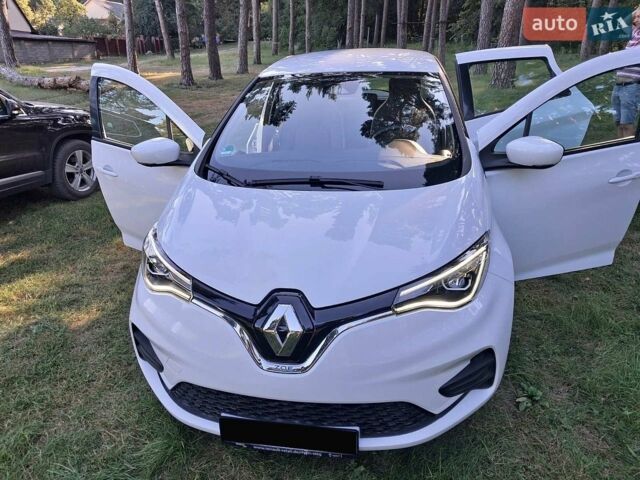 Білий Рено Зое, об'ємом двигуна 0 л та пробігом 48 тис. км за 13000 $, фото 1 на Automoto.ua