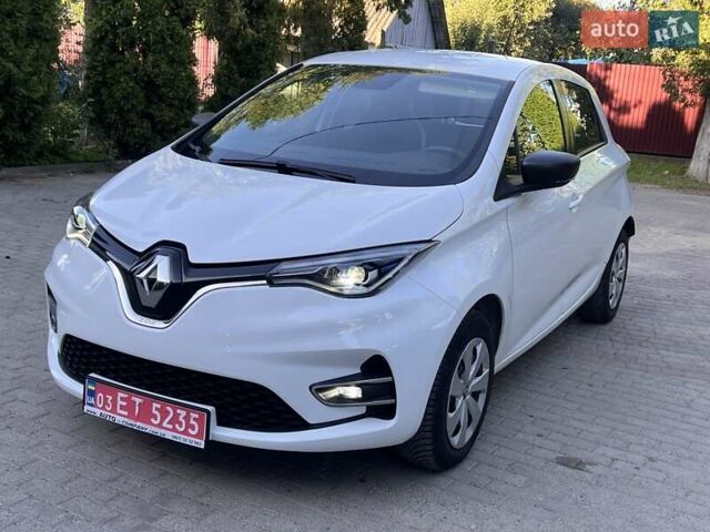 Белый Рено Зое, объемом двигателя 0 л и пробегом 70 тыс. км за 11999 $, фото 1 на Automoto.ua