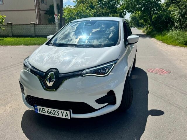 Білий Рено Зое, об'ємом двигуна 0 л та пробігом 106 тис. км за 12600 $, фото 1 на Automoto.ua