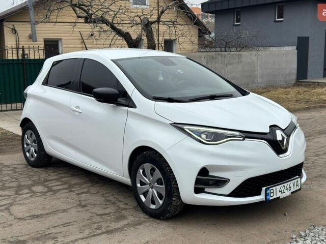 Белый Рено Зое, объемом двигателя 0 л и пробегом 66 тыс. км за 13000 $, фото 1 на Automoto.ua