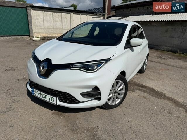 Белый Рено Зое, объемом двигателя 0 л и пробегом 40 тыс. км за 12700 $, фото 1 на Automoto.ua