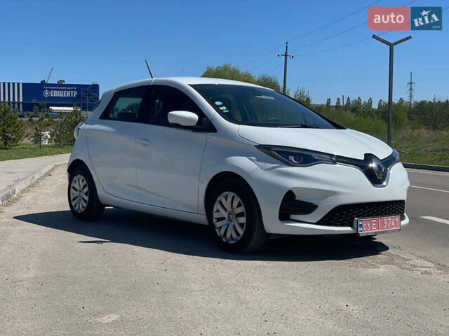 Белый Рено Зое, объемом двигателя 0 л и пробегом 12 тыс. км за 11800 $, фото 1 на Automoto.ua