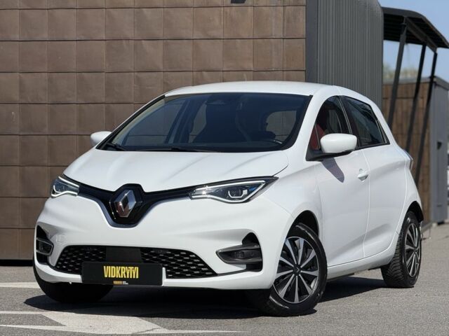 Белый Рено Зое, объемом двигателя 0 л и пробегом 97 тыс. км за 11950 $, фото 1 на Automoto.ua