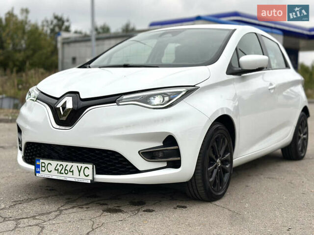 Белый Рено Зое, объемом двигателя 0 л и пробегом 51 тыс. км за 13200 $, фото 1 на Automoto.ua