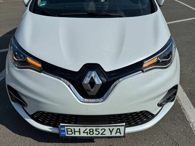 Білий Рено Зое, об'ємом двигуна 0 л та пробігом 25 тис. км за 15999 $, фото 1 на Automoto.ua